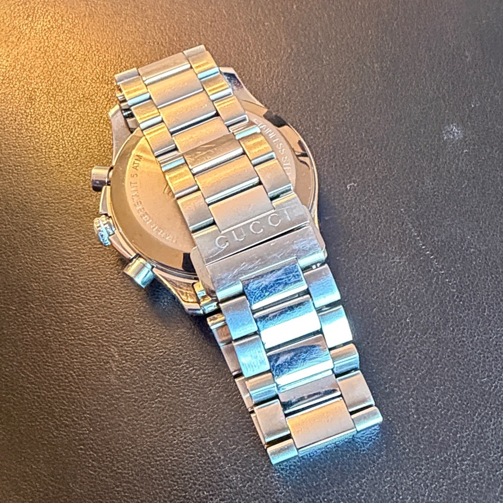 Gucci Chronograph Watch - Picture 4 of 5